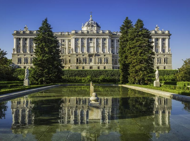 Palais royal de madrid, espagne