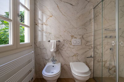 Appartement de luxe Deservi Vasari, salle de bain