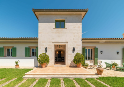 Son Maguet, extérieur