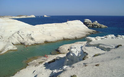 Plage de Sarakiniko