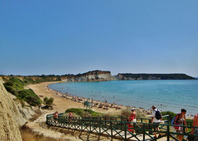 Chemin vers la plage de Gerakas