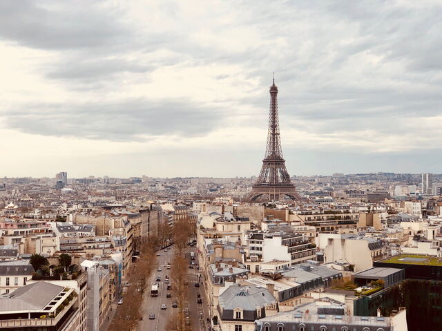 Vue de la tour Eiffel en automne