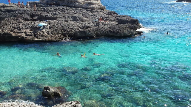 Caló des Moro, eaux
