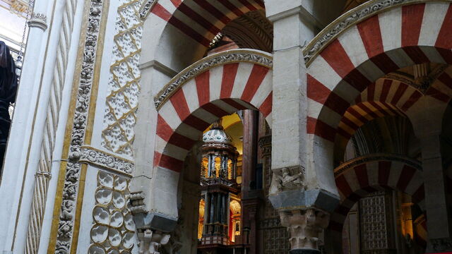 Détail architectural de la grande mosquée de Cordoue
