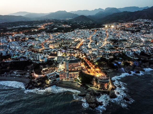 Nerja au crépuscule