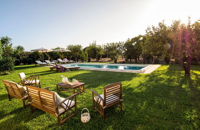 Villa del Sirio, pelouse
