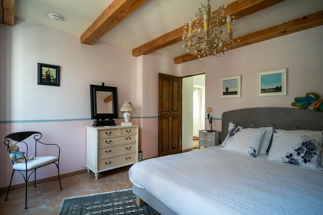 La Verdière, chambre