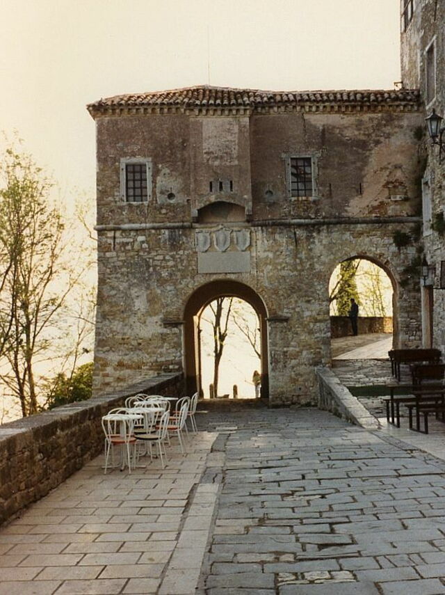 Motovun au coucher du soleil