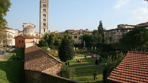 Vue de Lucques depuis les murs