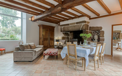 La Tronçonnais, intérieur