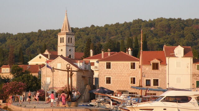 Village sur Zlarin
