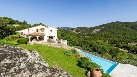 Villa Franca Roc, extérieur