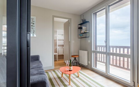 Cabourg 247: Meubles, Propriété, Bâtiment, Fenêtre, Table, Bois, Confort, Maison, Design Intérieur
