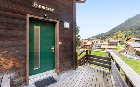 Bärnermutz: Bois, Dur, Porte, Planche, Siding, Chalet, Tache De Bois, Cabane En Rondins, Parquet, Porche