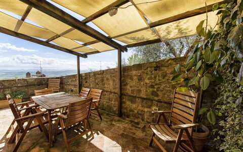 Villa Piazza Della Fortezza: Propriété, Immobilier, Bâtiment, Pièce, Maison, Design Intérieur, Meubles, Domicile, Chalet, Biens