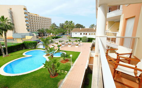 Estrella del Mar: Plante, Jour, Bâtiment, Fenêtre, Ciel, Arbre, Design Urbain, Condominium, Herbe, Loisir