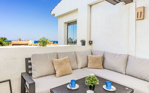 Alamar: Meubles, Appartement, Sol, Domicile, Chaise, Balcon, Mobilier De Jardin, Canapé, Table Basse