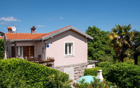 Nada: Ciel, Plante, Bâtiment, Fenêtre, Propriété, Arbre, Maison, Lot Terre, Végétation