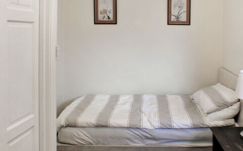 Goudhurst: Cadre, Propriété, Meubles, Confort, Bois, Design Intérieur, Rectangle, Sol