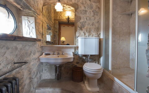 Scansano 100: Pièce, Propriété, Salle De Bains, Design Intérieur, Bâtiment, Sol, Architecture, Marbre, Luminaire Plomberie, Meubles