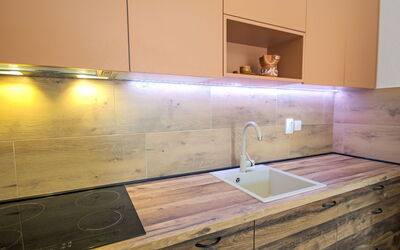 Rose 110.2: Sol, Comptoir, Bois, Design Intérieur, Sol, Cabinetry, Cuisine, Parquet, Meubles, Éclairage