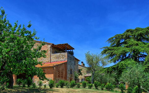 Casa Olivia: Ciel, Propriété, Végétation, Arbre, Maison, Paysage Naturel, Architecture, Zone Rurale, Nuage, Domicile