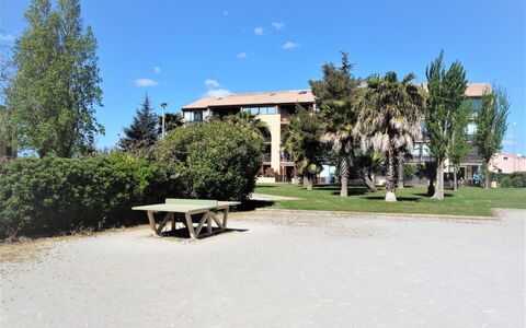 Les Patios de la Mer: L'Eau, Ciel, Bleu Azur, Nuage, Cotiers Et Relief Océaniques, Lac, Loisir, Ville Resort, Plage