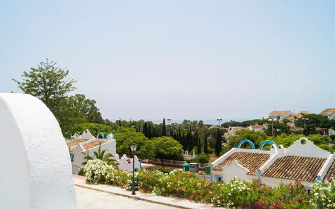 Reserva de Marbella: Ciel, Plante, Bâtiment, Arbre, Lot Terre, Design Urbain, Fenêtre, Maison, Paysage, Ville