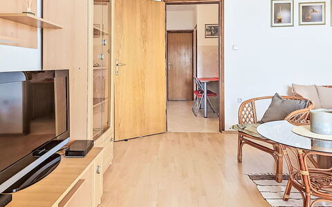 Matal: Meubles, Sol, Sol, Design Intérieur, Bois, Pièce, Plafond, Parquet, Éclairage, Salon