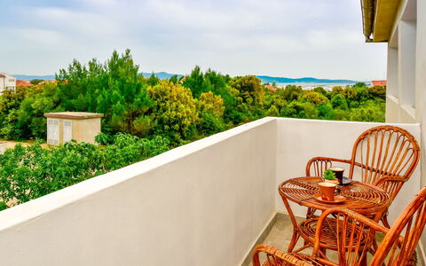 Zadar Sukošan 120: Appartement, Balcon, Mobilier De Jardin, Eco Hôtel