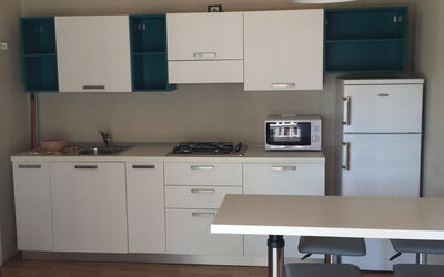 Rosselba 110.5: Comptoir, Meubles, Pièce, Cuisine, Cabinetry, Propriété, Placard, Bâtiment, Design Intérieur, Sol