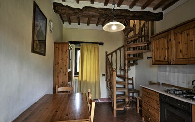 Ginestra: Propriété, Pièce, Plafond, Bâtiment, Meubles, Design Intérieur, Maison, Faisceau, Bois, Dur