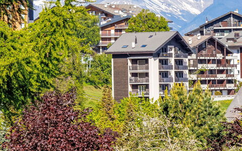 Clair Matin 20: Bâtiment, Architecture, Zone Résidentielle, Domicile, Maison, Établissements Humains, Chaîne De Montagnes, Appartement, Station De Montagne, Vallée
