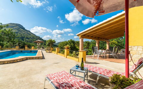 Villa Lavanda: Propriété, Ciel, Immobilier, Bâtiment, Piscine, Maison, Vacances, Ombre, Loisir, Recours