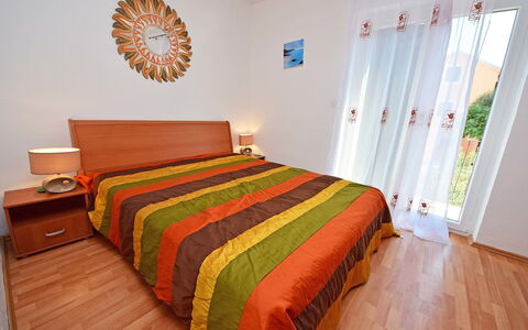 Villa Bay View: Chambre, Lit, Pièce, Meubles, Propriété, Drap De Lit, Literie, Design Intérieur, Sol, Mur