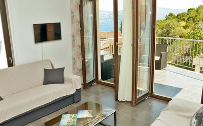 Logement:&nbsp;Molo Lozna 104.5
