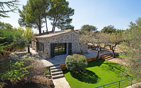 Can Coll: Propriété, Maison, Domicile, Immobilier, Bâtiment, Arbre, Jardin, Chalet, Cour, Architecture