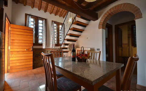 Agriturismo Il Gattero: Propriété, Pièce, Bâtiment, Design Intérieur, Meubles, Maison, Plafond, Immobilier, Faisceau, Salle À Manger