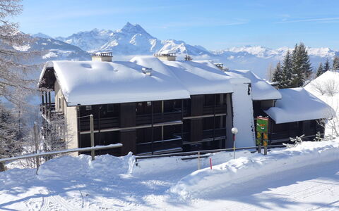 Les Petites Maraîches 132 389: Neige, L'Hiver, Propriété, Station De Montagne, Domicile, Montagne, Chaîne De Montagnes, Maison, Station De Ski, Piste