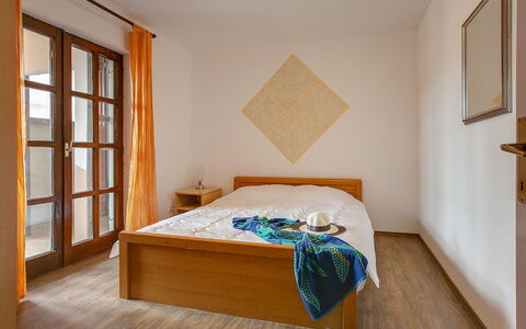 Ivković: Lit, Pièce, Chambre, Meubles, Propriété, Design Intérieur, Sol, Mur, Plafond, Drap De Lit