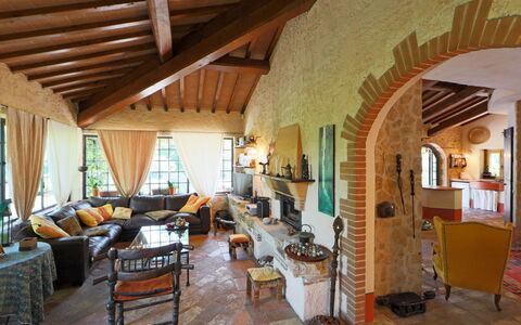 Oasis: Propriété, Pièce, Bâtiment, Design Intérieur, Maison, Immobilier, Meubles, Biens, Architecture, Domicile