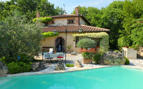 Oasis: Propriété, Maison, Piscine, Immobilier, Bâtiment, Villa, Biens, Domicile, Loisir, Arrière-Cour
