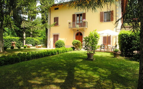 Villa i Cedri: Propriété, Maison, Domicile, Vert, Cour, Bâtiment, Biens, Herbe, Pelouse, Immobilier