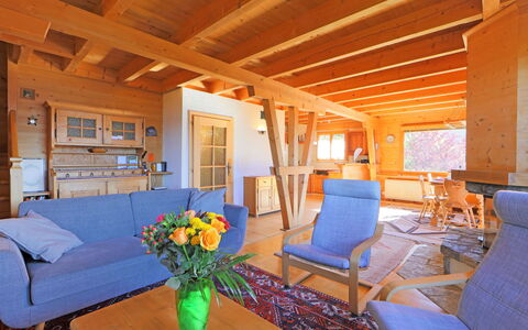 Chalet Zan-Fleuron: Pièce, Propriété, Meubles, Bâtiment, Design Intérieur, Maison, Salon, Immobilier, Domicile, Faisceau