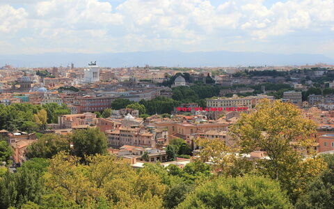 Studio Moremi': Nuage, Ciel, Jour, Bâtiment, Arbre, Végétation, Quartier, Design Urbain, Horizon, Zone Résidentielle