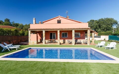 Montverde: Propriété, Maison, Piscine, Bâtiment, Immobilier, Domicile, Biens, Villa, Architecture, Manoir