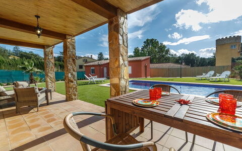 Montverde: Propriété, Immobilier, Bâtiment, Maison, Pièce, Design Intérieur, Biens, Domicile, Porche, Patio