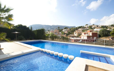 Junio: Piscine, Propriété, Immobilier, Maison, Bâtiment, Recours, Loisir, Domicile, Biens, Vacances
