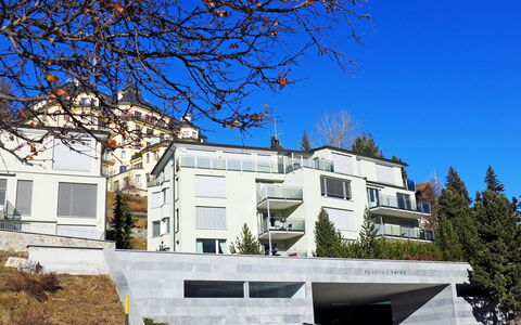 St. Moritz 23: Maison, Domicile, Zone Résidentielle, Propriété, Bâtiment, Architecture, Immobilier, Ciel, Arbre, Quartier