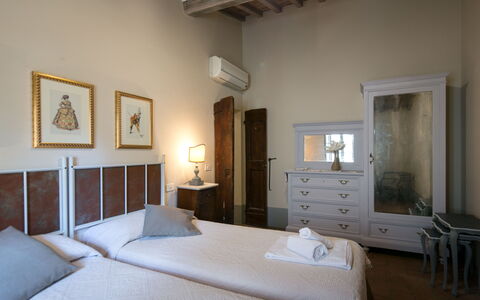 Case Sant'anna: Pièce, Chambre, Propriété, Meubles, Lit, Bâtiment, Design Intérieur, Drap De Lit, Cadre De Lit, Maison